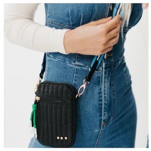 Pretty Simple Starlette Quilted Crossbody Phone Bag with Green Accent NWT